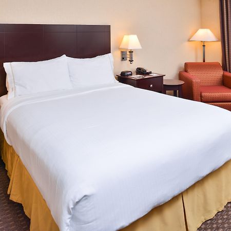 Holiday Inn Express Hotel & Suites Portland - Jantzen Beach By Ihg Exterior foto
