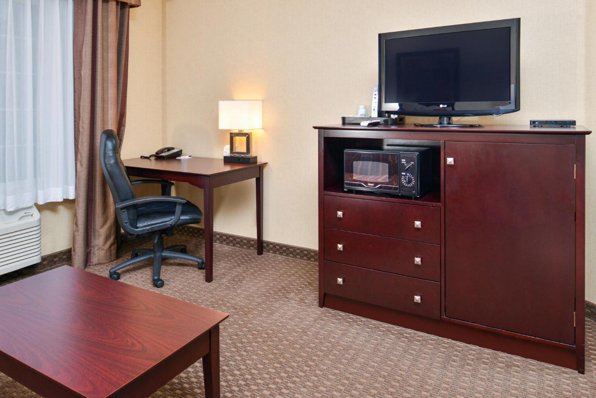 Holiday Inn Express Hotel & Suites Portland - Jantzen Beach By Ihg Exterior foto