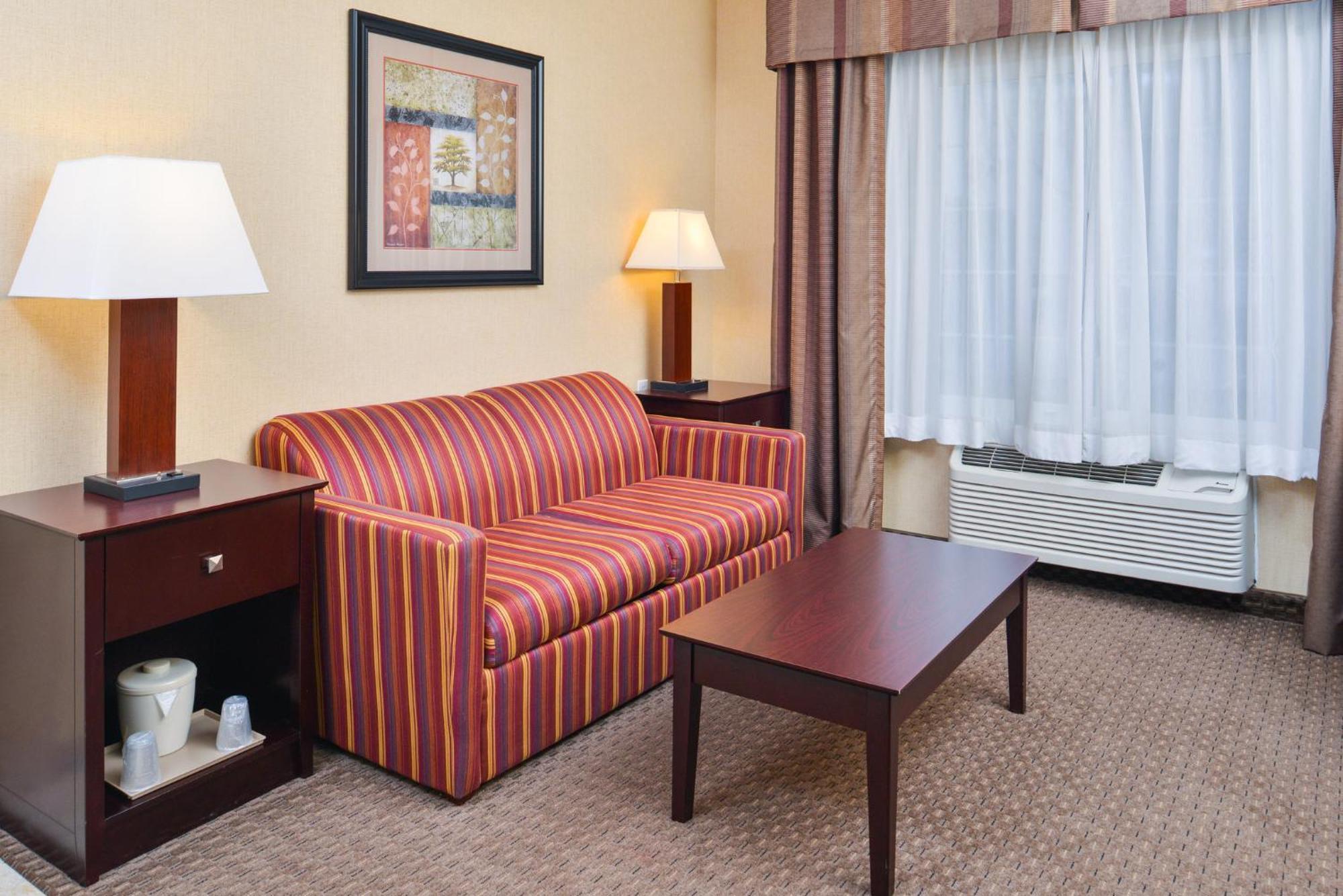 Holiday Inn Express Hotel & Suites Portland - Jantzen Beach By Ihg Exterior foto