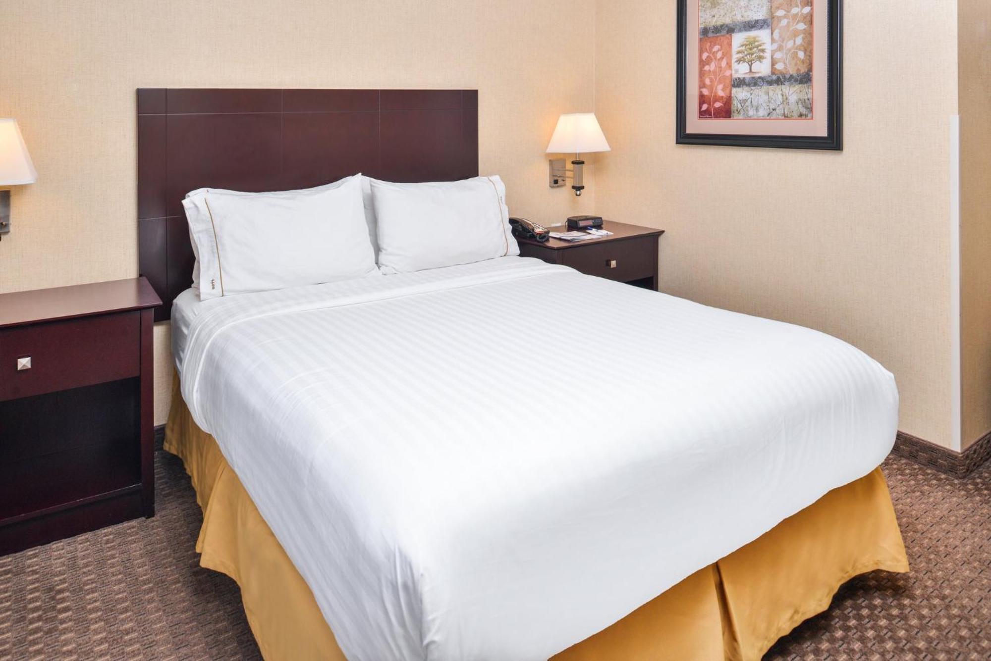 Holiday Inn Express Hotel & Suites Portland - Jantzen Beach By Ihg Exterior foto